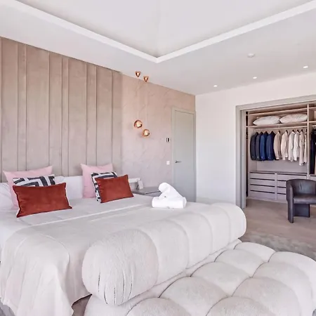Vacation Marbella I Status, Private Pool, 5min To The Beach, Bbq, Rooftop Terrace, 5 Bdrs, Luxury