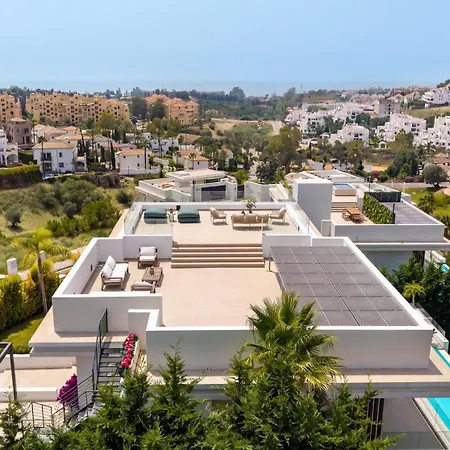 빌라 Vacation Marbella I Status, Private Pool, 5min To The Beach, Bbq, Rooftop Terrace, 5 Bdrs, Luxury