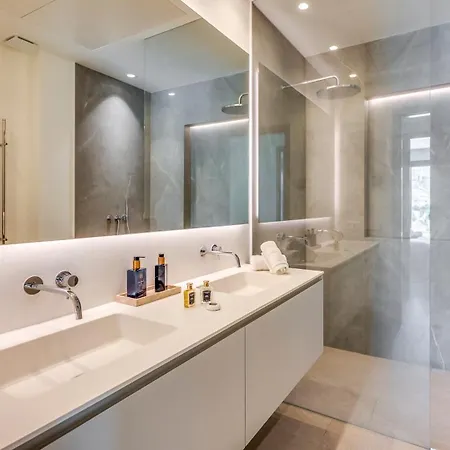 Vacation Marbella I Status, Private Pool, 5min To The Beach, Bbq, Rooftop Terrace, 5 Bdrs, Luxury * 에스테포나