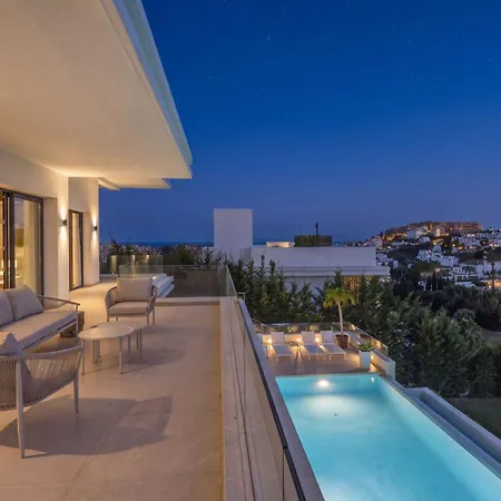Vacation Marbella I Status, Private Pool, 5min To The Beach, Bbq, Rooftop Terrace, 5 Bdrs, Luxury *
