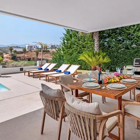 Vacation Marbella I Status, Private Pool, 5min To The Beach, Bbq, Rooftop Terrace, 5 Bdrs, Luxury 빌라